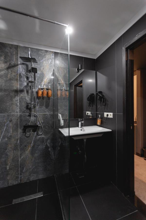 West Inn Georgia Kutaisi Ngoại thất bức ảnh