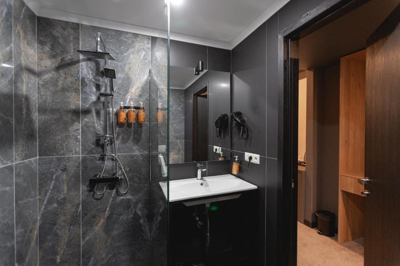 West Inn Georgia Kutaisi Ngoại thất bức ảnh